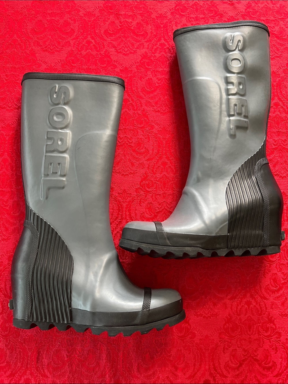 Sorel Women’s US 9 Gray Black Waterproof Wedge Rain Boots Knee High Lug Sole